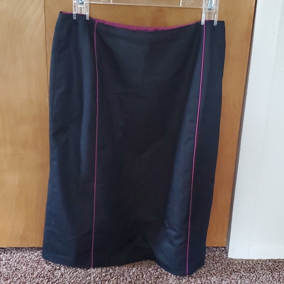 Apostrophe Stretch skirt suit - Picture 3 of 6